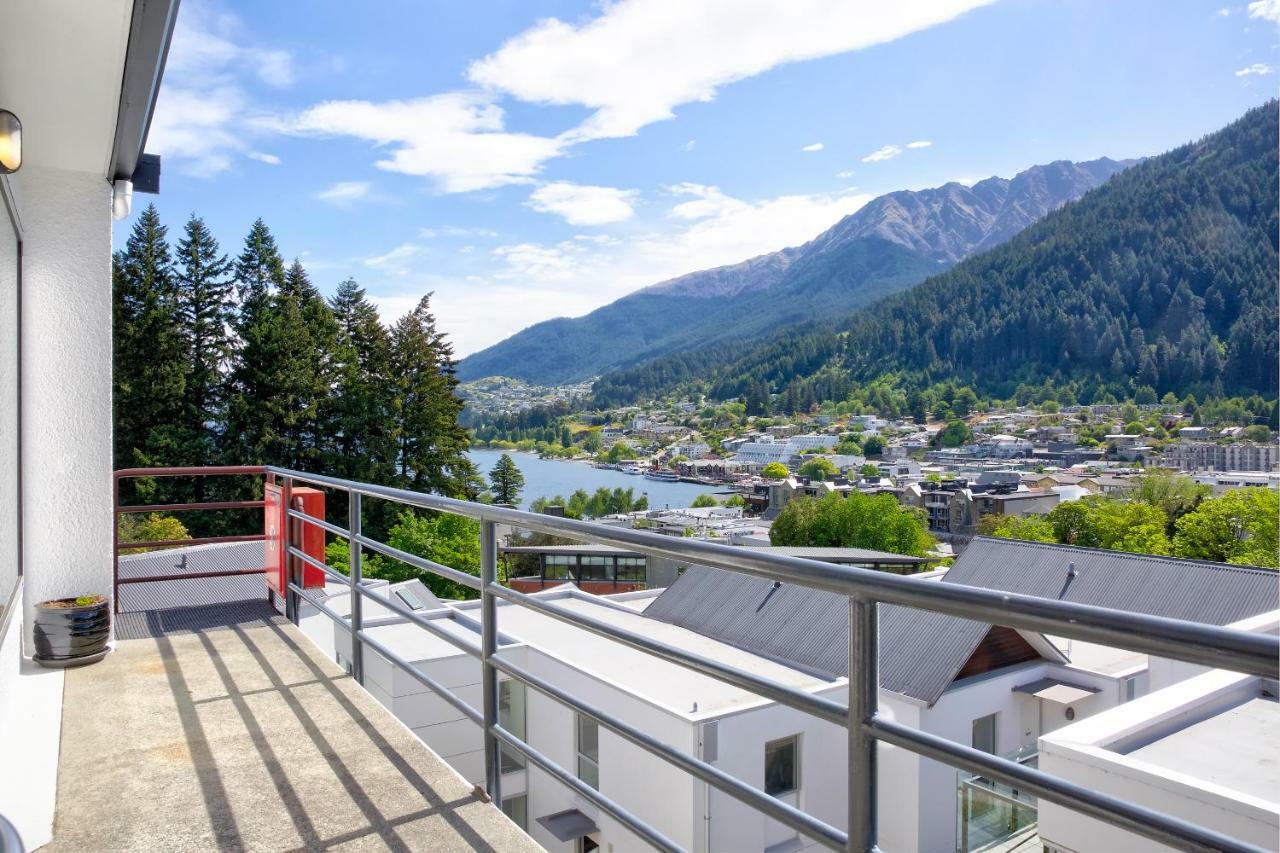 Caples Court Motel & Apartments Queenstown Exterior photo
